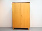 Vintage 2-deurs kledingkast met schuine poten, Ophalen, Met deur(en), Gebruikt, 100 tot 150 cm