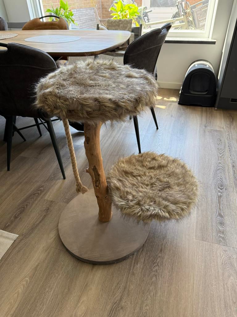 Krabpaal designed by lotte 50x50x70, Ophalen, Krabpaal