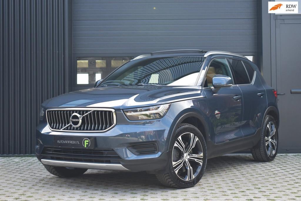 Volvo XC40 1.5 T4 Recharge Inscription Luxe | PANO | TREKHAA, Euro 6, Adaptive Cruise Control, 3 cilinders, 10 kWh