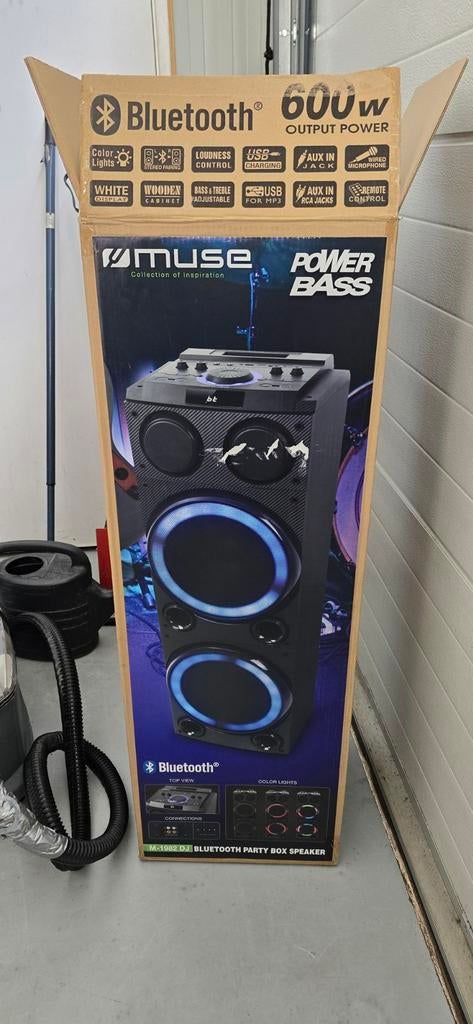 Muse 600W Party Speaker met Afstandsbediening en Microfoon, Muse, Muse, Ophalen of Verzenden, Zo goed als nieuw