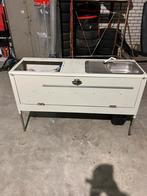 Keukenblok met nieuwe kraan en waterpomp, Ophalen, Zo goed als nieuw