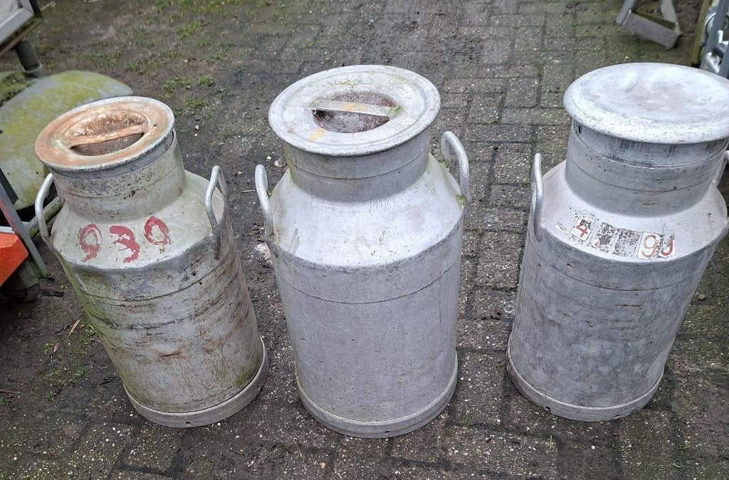 Melkbussen / 3 stuks, Ophalen, Gebruikt, Ameide, Pellikaan