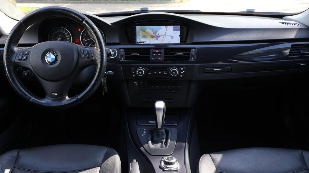 BMW 3-serie Touring 330i xDrive Business Line 272pk|Xenon|Cr, Auto's, Automaat, Zwart, Blauw, 2996 cc
