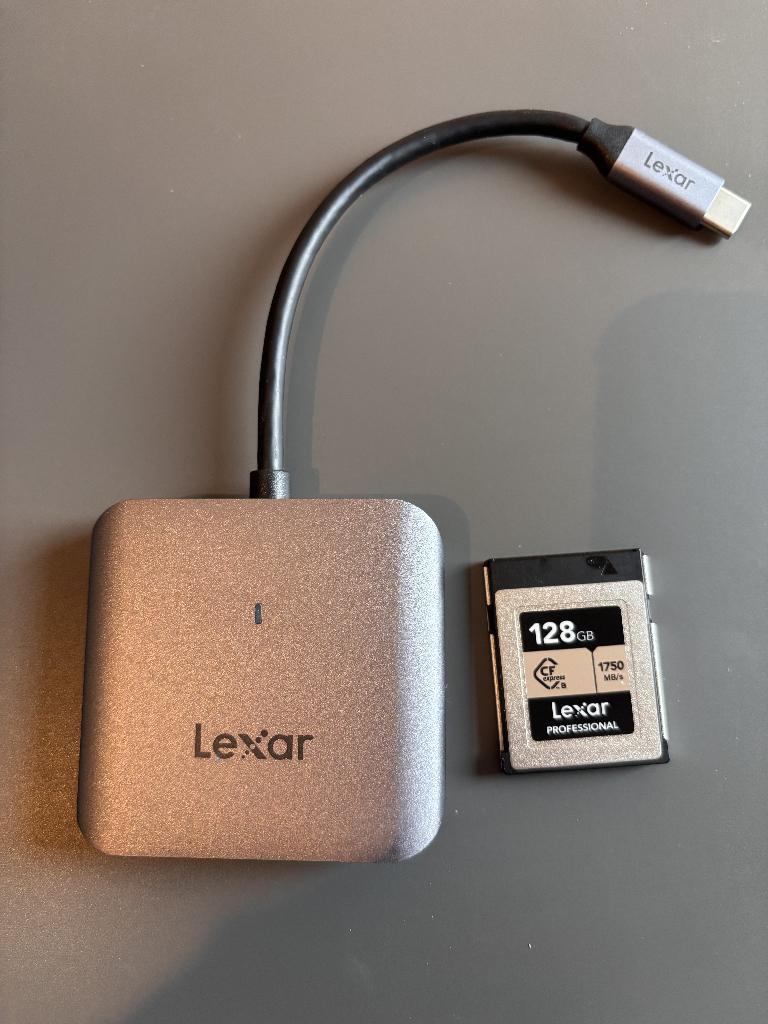 Lexar CFexpress Pro Type B Silver 128GB incl cardreader, Audio, Tv en Foto, Fotografie | Geheugenkaarten, Ophalen of Verzenden