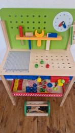 Houten kinderwerkbank met gereedschap en andere benodigheden, Ophalen of Verzenden, Zo goed als nieuw