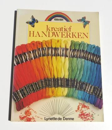 Borduurboek E4342: Lynette de Denne - Kreatief handwerken beschikbaar voor biedingen