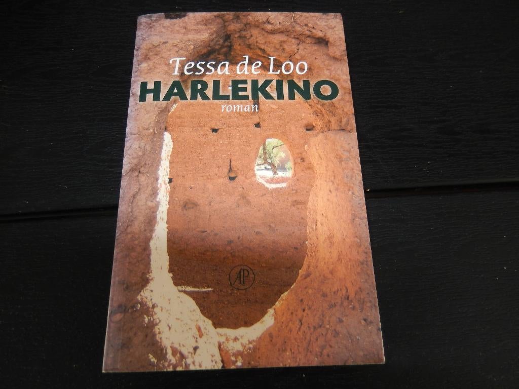 Boek: Tessa de loo - Harlekino, Boeken, Romans, Ophalen, Gelezen