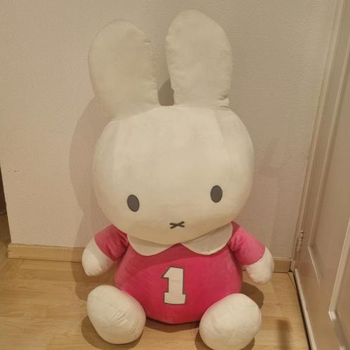 Nijntje knuffel 100 cm, Kinderen en Baby's, Speelgoed | Knuffels en Pluche, Zo goed als nieuw, Konijn, Ophalen
