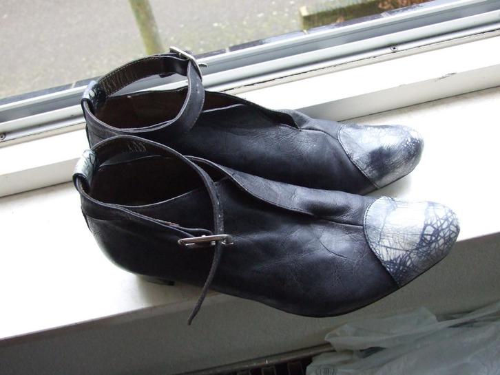 Jan Jansen zgan donkerblauwe schoenen maat 38, Kleding | Dames, Schoenen, Zo goed als nieuw, Schoenen met lage hakken, Blauw, Ophalen of Verzenden