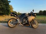 Yamaha R1 black and gold, Particulier