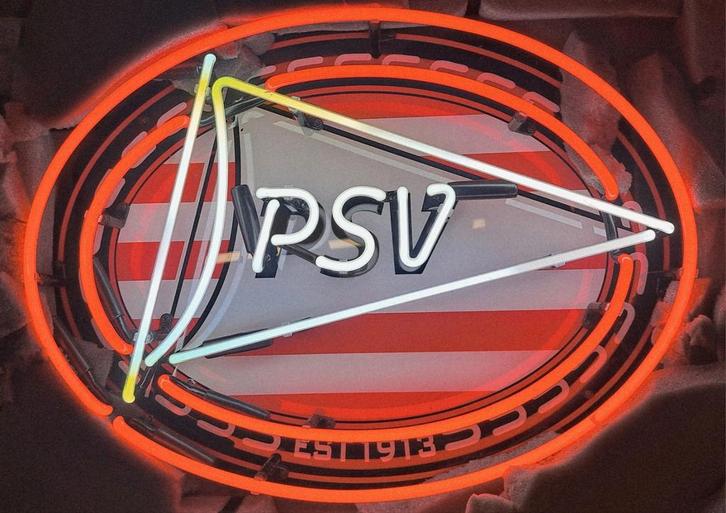 PSV est 1913 neon verlichting voetbalclub lamp fan, Verzamelen, Merken en Reclamevoorwerpen, Nieuw, Lichtbak of (neon) lamp, Ophalen of Verzenden