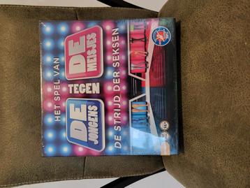 Jongens tegen de meisjes, NIEUW, kerst sinterklaas beschikbaar voor biedingen