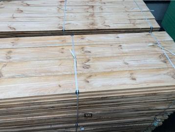 Houten planken 25mm x 25cm x 3m en balken 13,5cmx13,5cmx3m beschikbaar voor biedingen