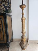 Antieke grote houten Franse of Italiaanse kandelaar., Antiek en Kunst, Antiek | Kandelaars, Ophalen of Verzenden