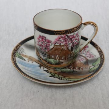 Japanse Porseleinen Kop & Schotel beschikbaar voor biedingen