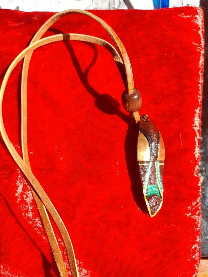 Houten Afrikaanse hanger, Sieraden, Tassen en Uiterlijk, Antieke sieraden, Hanger, Overige materialen, Ophalen of Verzenden