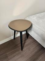 Bijzettafeltje, Huis en Inrichting, Tafels | Bijzettafels, Minder dan 55 cm, Rond, Zo goed als nieuw, Ophalen