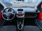 Toyota Aygo 1.0-12V Access Simpel en zuinige wagen!, Voorwielaandrijving, Euro 5, Stof, Gebruikt