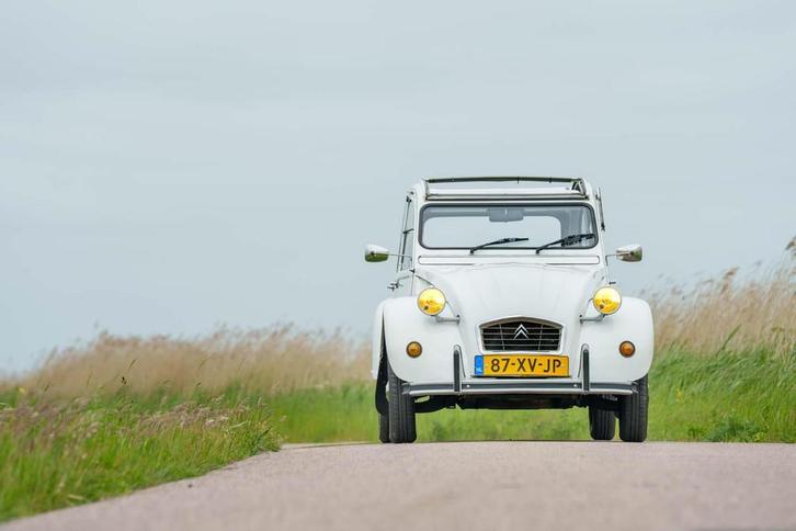 Citroen 2 CV 6 Club, Auto's, Citroën, Bedrijf, Te koop, 2CV, Benzine, Sedan, Handgeschakeld, Geïmporteerd, Wit, Voorwielaandrijving
