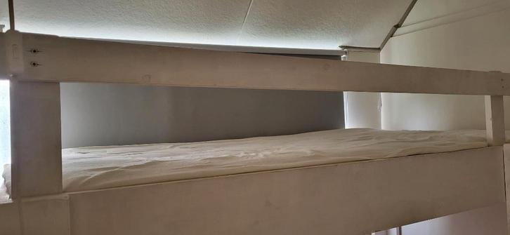 stapelbed met twee matrassen, Kinderen en Baby's, Kinderkamer | Stapelbedden en Hoogslapers, Gebruikt, Stapelbed, Ophalen