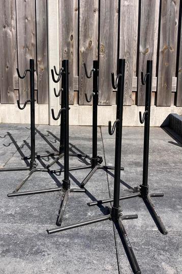 Fietsstandaards display Trivio 6 stuks racefiets / mtb beschikbaar voor biedingen