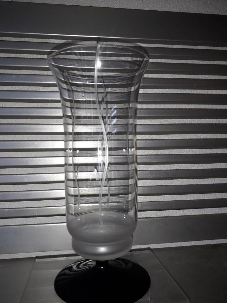ART DECO LEERDAM GEETSTE VAAS met ZWARTE VOET PERFECTE STAAT, Antiek en Kunst, Antiek | Glas en Kristal, Ophalen of Verzenden
