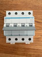 Hager MBN616E B16 & SBN 440 installatieautomaat - Nieuw, Ophalen of Verzenden, Nieuw, Schakelaar