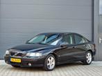 Volvo S60 2.4 T AWD Geartronic automaat apk 31-10-2026!!, Automaat, Gebruikt, S60, Zwart