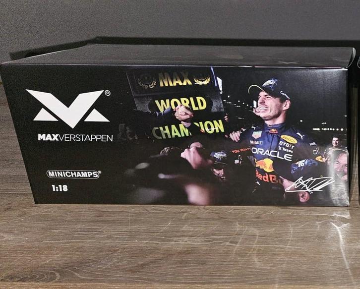 Max Verstappen World Champion 2022 Minichamps 1:18, Hobby en Vrije tijd, Modelauto's | 1:18, Ophalen of Verzenden