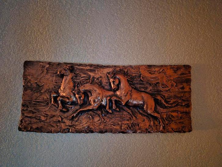 Bronskleurig Schilderij met Paarden, Antiek en Kunst, Kunst | Beelden en Houtsnijwerken, Ophalen of Verzenden