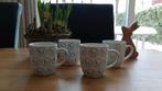 4 mokken - Yvon gewoon leuk Natuurlijk - ophalen, Huis en Inrichting, Ophalen, Zo goed als nieuw, Overige stijlen, Kop(pen) en/of Schotel(s)