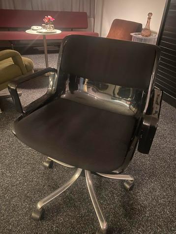 Tecno Osvaldo Borsani Bureaustoel beschikbaar voor biedingen