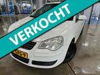 Volkswagen Polo MET AIRCO & JAAR APK!, Voorwielaandrijving, 4 cilinders, Wit, Bedrijf