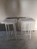 2 barkrukken kleur crème - Teddy zala van Westwing, Ophalen, Met voetsteun, 60 tot 90 cm, Zo goed als nieuw