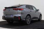 BMW iX2 eDrive20 M Sport / Panoramadak / Trekhaak / Sportsto, X2, Zwart, Elektrisch, Nieuw