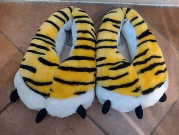 Tijger🐯Sloffen !!! Maat 38/39 🎄 beschikbaar voor biedingen