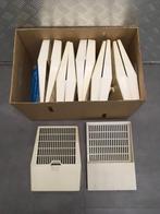 Twaalf brede plastic radiatorbakjes / waterverdampers, Gebruikt, Minder dan 30 cm, Verzenden, Radiator