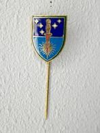 Geëmailleerd speldje Korps Speciale Troepen KST, Verzamelen, Verzenden, Landmacht, Nederland, Embleem of Badge