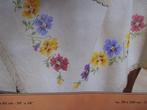 Tafelkleedje borduren., Hobby en Vrije tijd, Borduren en Borduurmachines, Ophalen, Nieuw, Handborduren, Borduurpakket