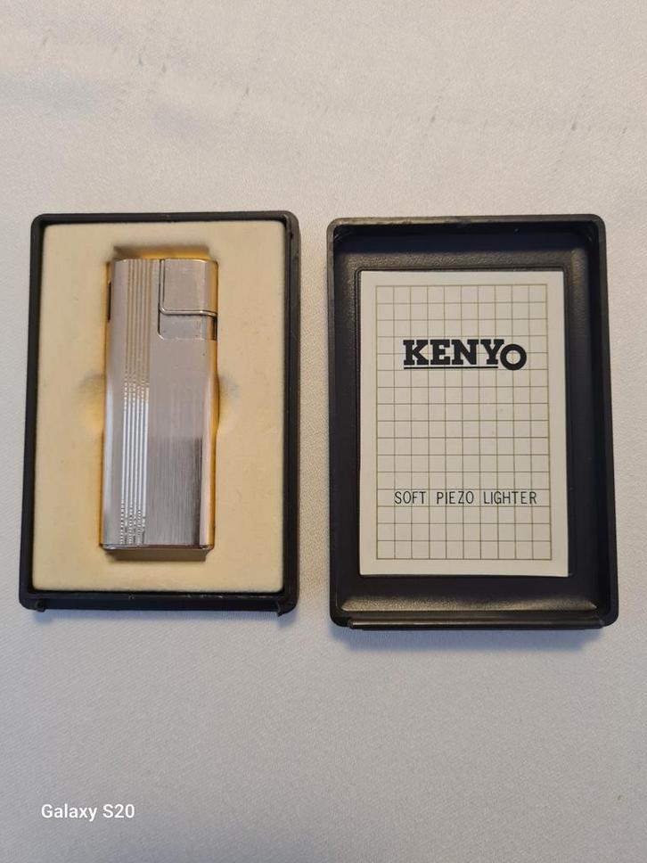 Vintage Kenyo Soft Piezo Aansteker in Doos, Verzamelen, Rookartikelen, Aanstekers en Luciferdoosjes, Zo goed als nieuw, Aansteker