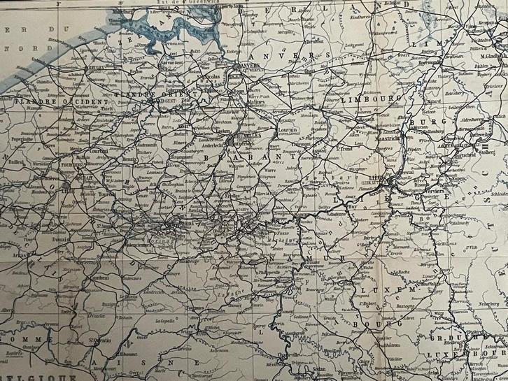 BELGIE - IN - LIJST - 1885 Landkaart Belgie O U D in lijst, Antiek en Kunst, Kunst | Etsen en Gravures, Ophalen of Verzenden