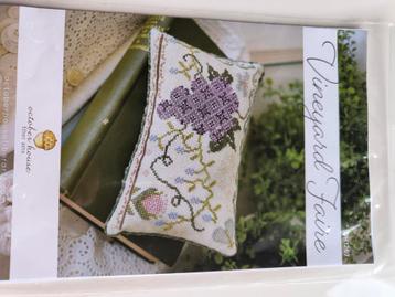 Borduurpatronen spring - lente beschikbaar voor biedingen