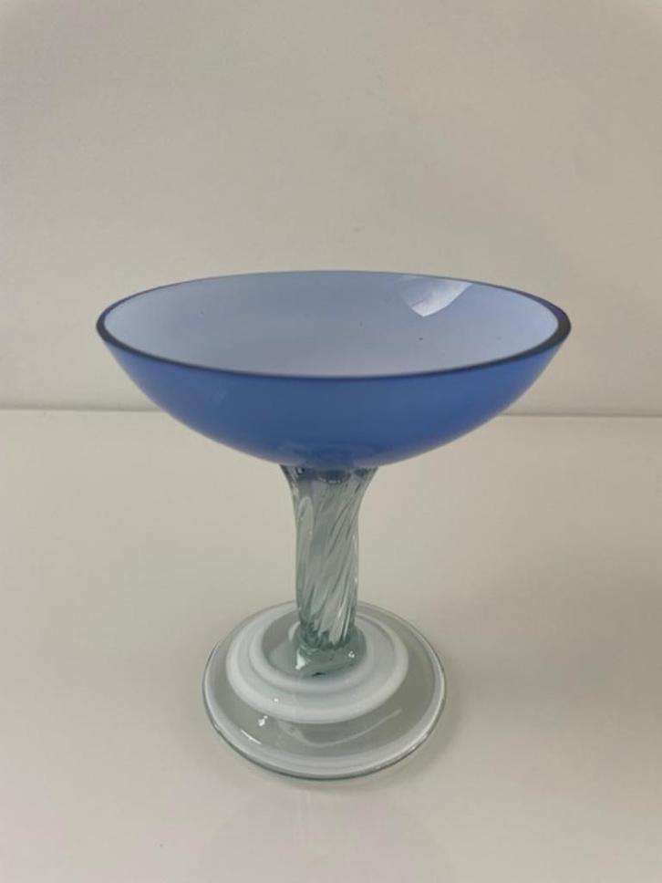 Murano glas kelk – blauw/wit – handgemaakt uniek stuk, Antiek en Kunst, Antiek | Glas en Kristal, Ophalen of Verzenden