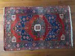 Handgeweven antiek tapijt in rood, blauw, ivoor 210 x 135 cm, Antiek en Kunst, Ophalen of Verzenden