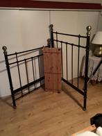 Gaaf zwart metalen bed, Antiek en Kunst, Ophalen
