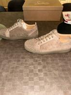 Christian Louboutin Spikes Junior Beige, Christian Louboutin, Overige kleuren, Ophalen of Verzenden, Sneakers of Gympen
