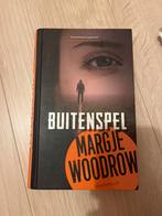 Buitenspel - Margje Woodrow - Jeugdthriller, Ophalen of Verzenden, Zo goed als nieuw, Fictie