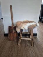 Houten krukje, Huis en Inrichting, Krukjes, Ophalen of Verzenden, Hout