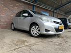 Toyota Yaris 1.3 Vvti Automaat bj 2012 Leer Airco Navigatie, Auto-onderdelen, Verzenden, Gebruikt, Toyota, Bumper
