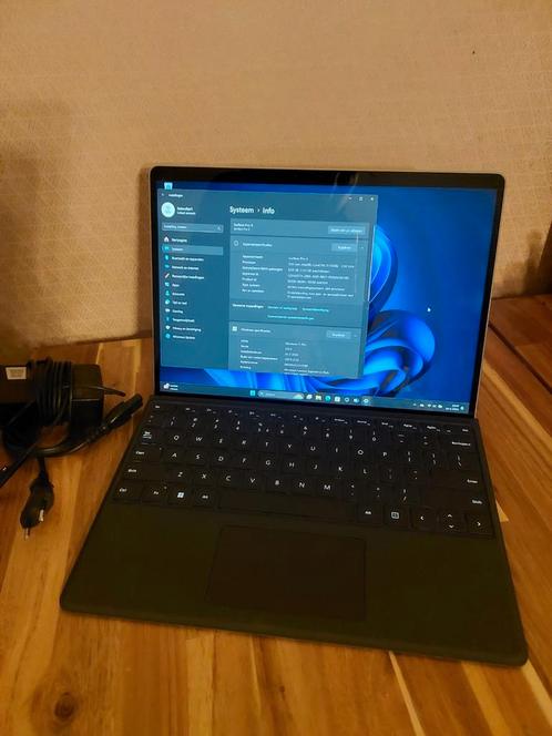 Microsoft Surface Pro 9 / 12e gen i5 / DDR5 / Garantie -2025, Computers en Software, Windows Tablets, Nieuw, Wi-Fi, 13 inch of meer